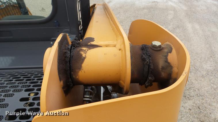 image for item DE7293 2012 Case TR270 skid steer