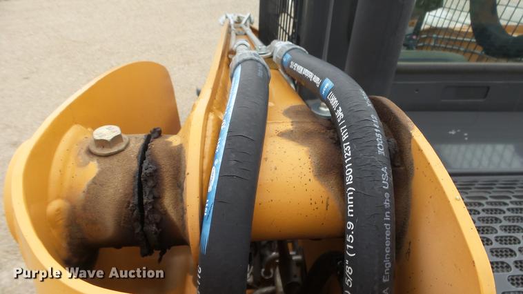 image for item DE7293 2012 Case TR270 skid steer