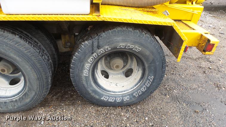 image for item DE7294 2000 Vactron PMD800 vacuum excavator