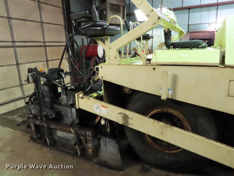 image for item DF1267 1995 Ingersoll Rand 880W Pro-Pan Series paver