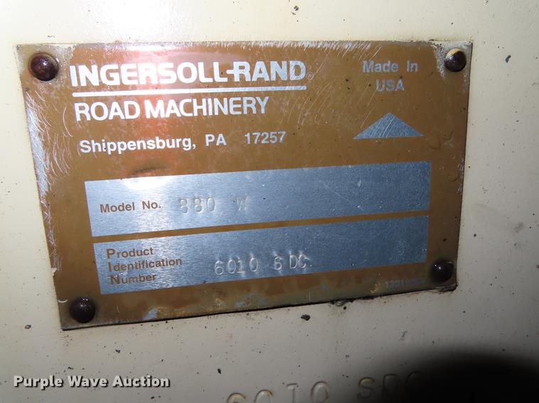 image for item DF1267 1995 Ingersoll Rand 880W Pro-Pan Series paver