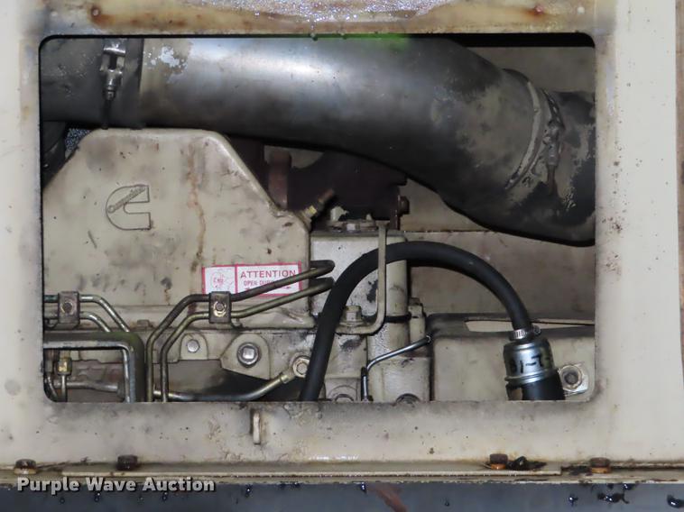 image for item DF1267 1995 Ingersoll Rand 880W Pro-Pan Series paver