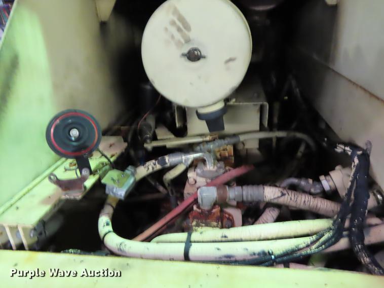 image for item DF1267 1995 Ingersoll Rand 880W Pro-Pan Series paver