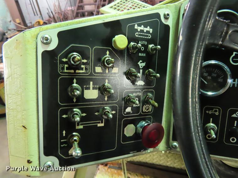 image for item DF1267 1995 Ingersoll Rand 880W Pro-Pan Series paver