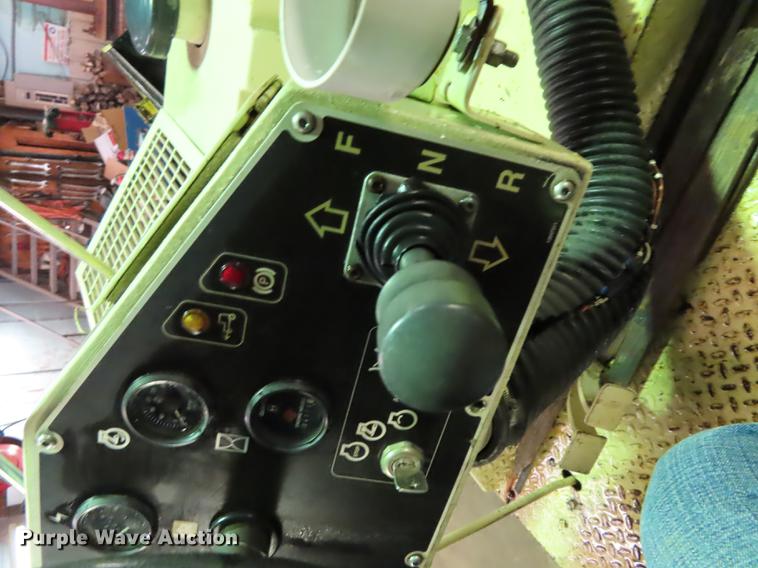 image for item DF1267 1995 Ingersoll Rand 880W Pro-Pan Series paver