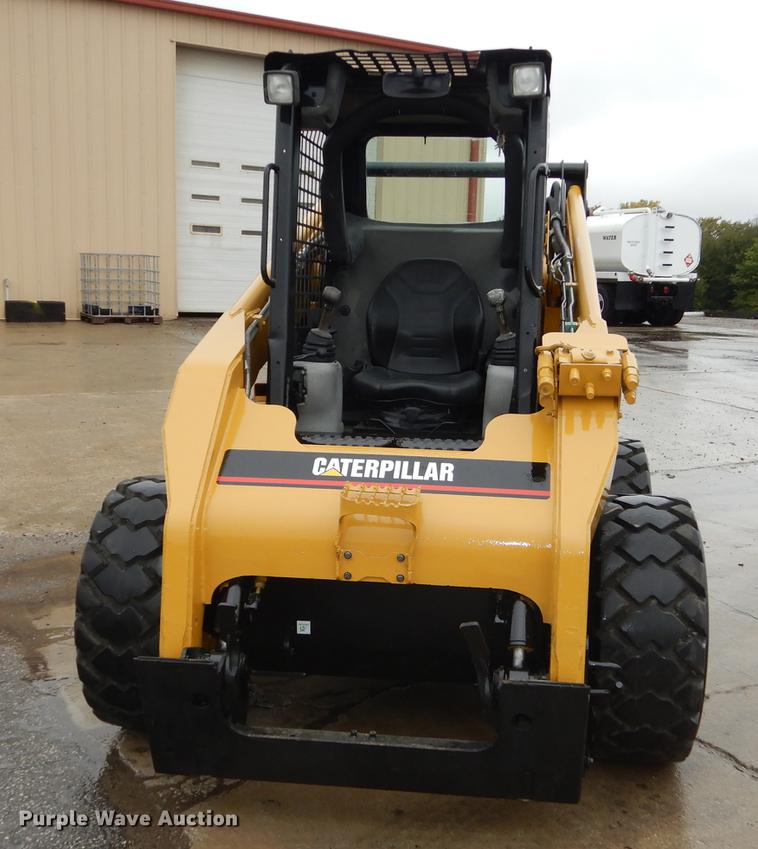 image for item DF1884 2006 Caterpillar 268B skid steer
