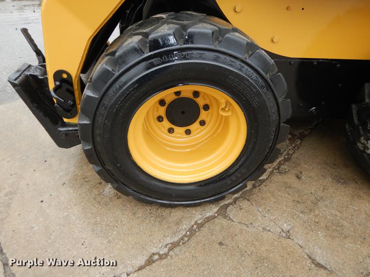 image for item DF1884 2006 Caterpillar 268B skid steer