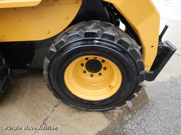 image for item DF1884 2006 Caterpillar 268B skid steer