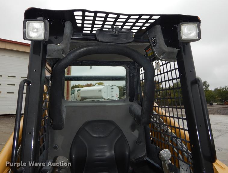 image for item DF1884 2006 Caterpillar 268B skid steer