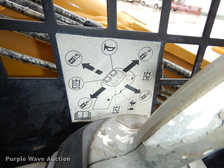 image for item DF1884 2006 Caterpillar 268B skid steer