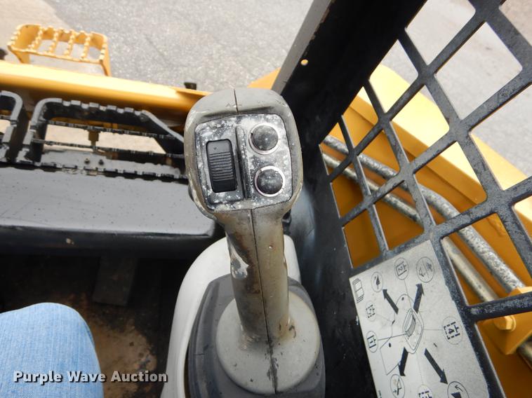 image for item DF1884 2006 Caterpillar 268B skid steer