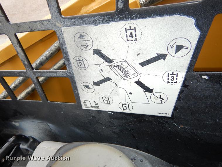 image for item DF1884 2006 Caterpillar 268B skid steer