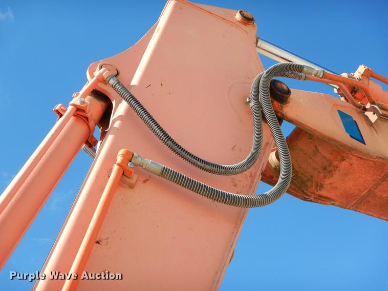 image for item DF1919 1995 Hitachi EX200LC-3 excavator