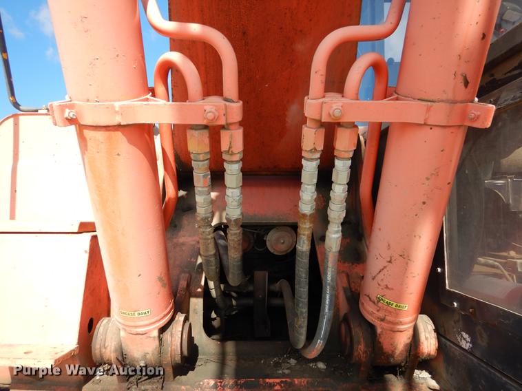 image for item DF1919 1995 Hitachi EX200LC-3 excavator