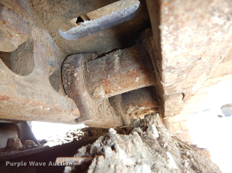 image for item DF1919 1995 Hitachi EX200LC-3 excavator