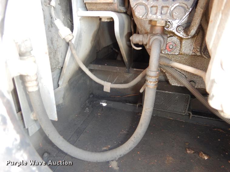 image for item DF1919 1995 Hitachi EX200LC-3 excavator