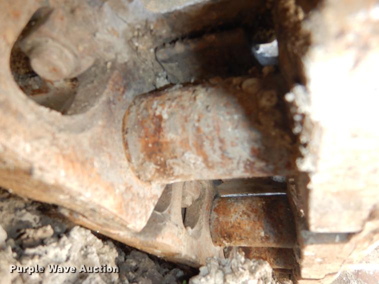 image for item DF1919 1995 Hitachi EX200LC-3 excavator