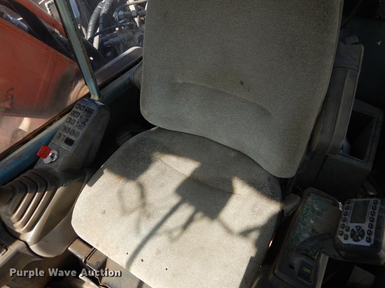 image for item DF1919 1995 Hitachi EX200LC-3 excavator