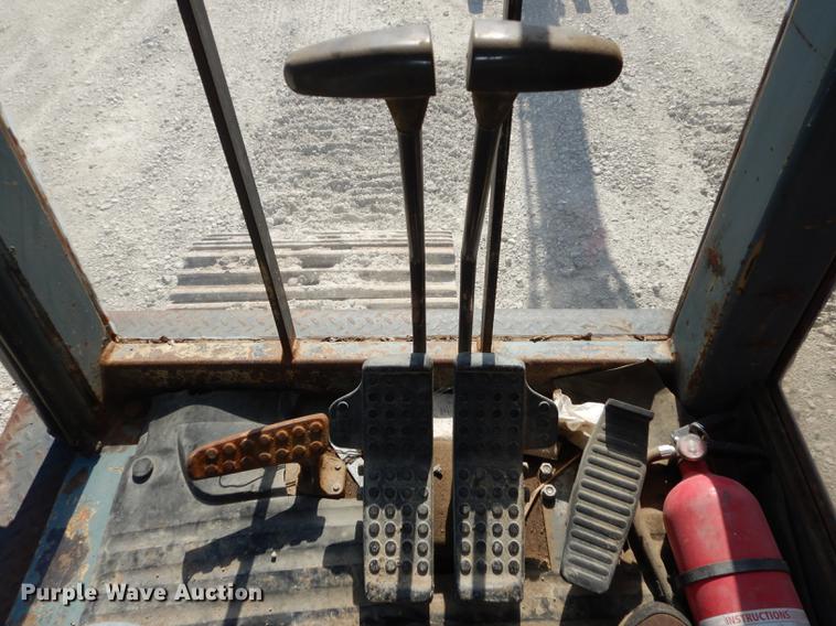 image for item DF1919 1995 Hitachi EX200LC-3 excavator