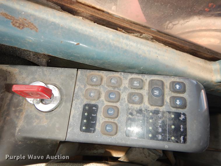 image for item DF1919 1995 Hitachi EX200LC-3 excavator