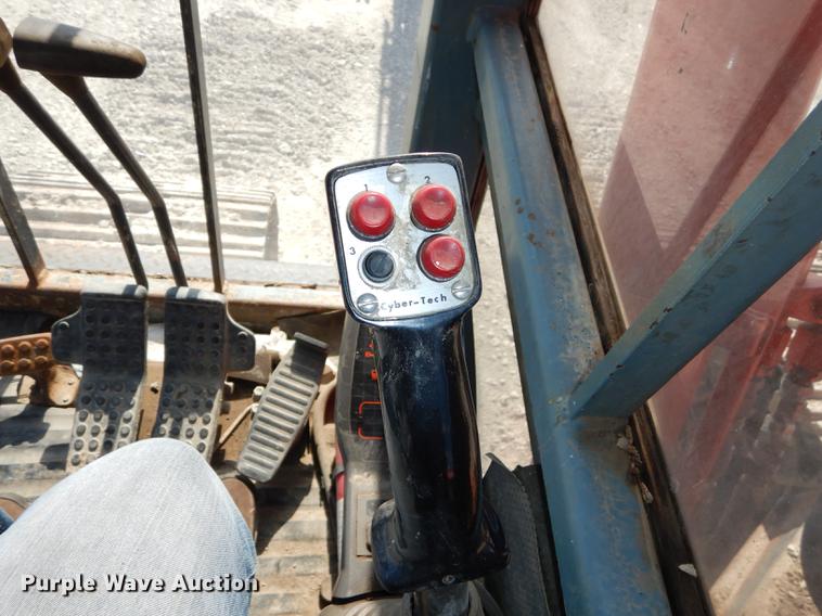 image for item DF1919 1995 Hitachi EX200LC-3 excavator