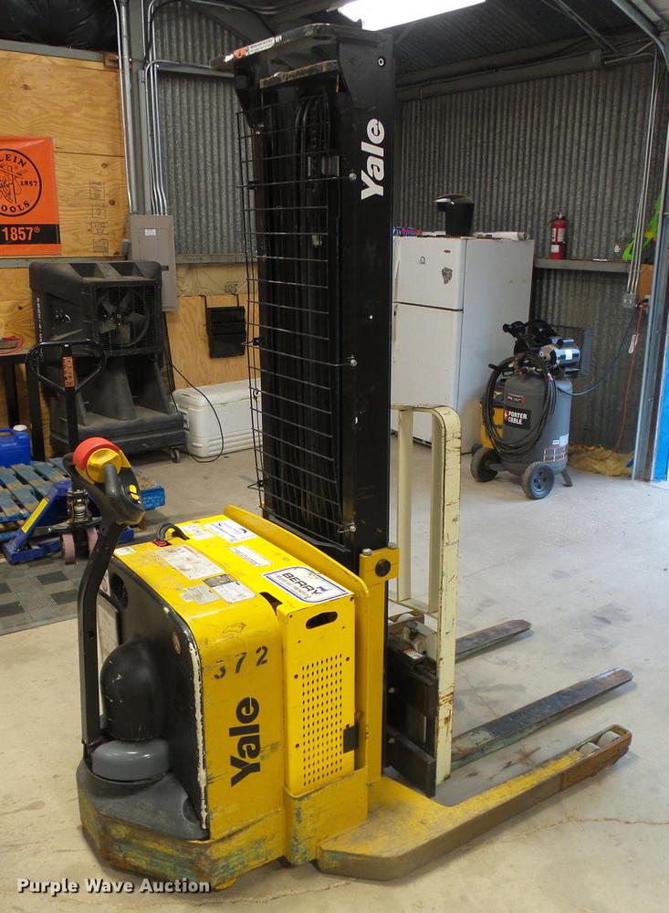 image for item DF2786 Yale MSW040-SFN forklift