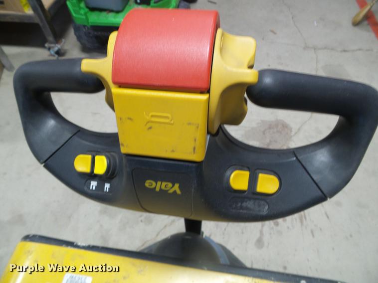 image for item DF2786 Yale MSW040-SFN forklift