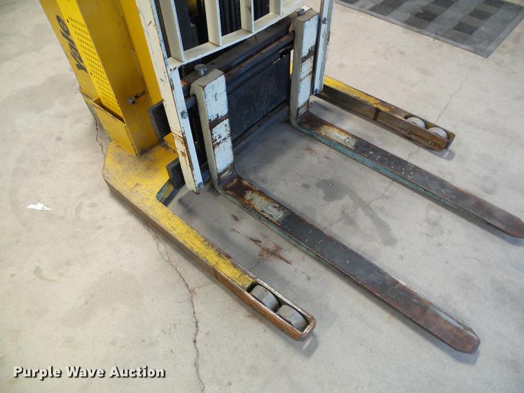 image for item DF2786 Yale MSW040-SFN forklift