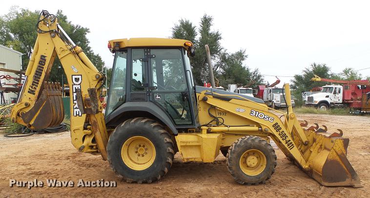 image for item DF2801 2005 John Deere 310 SG backhoe
