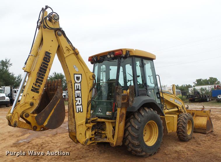 image for item DF2801 2005 John Deere 310 SG backhoe