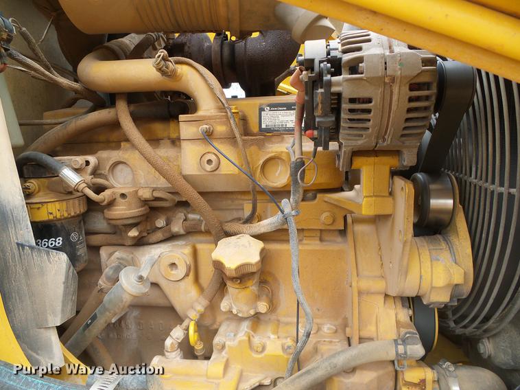 image for item DF2801 2005 John Deere 310 SG backhoe
