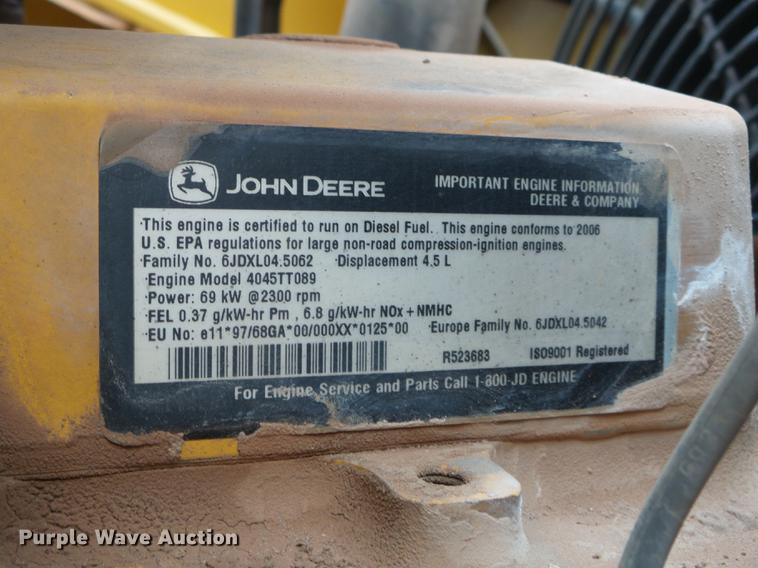 image for item DF2801 2005 John Deere 310 SG backhoe