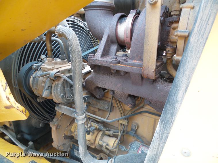 image for item DF2801 2005 John Deere 310 SG backhoe