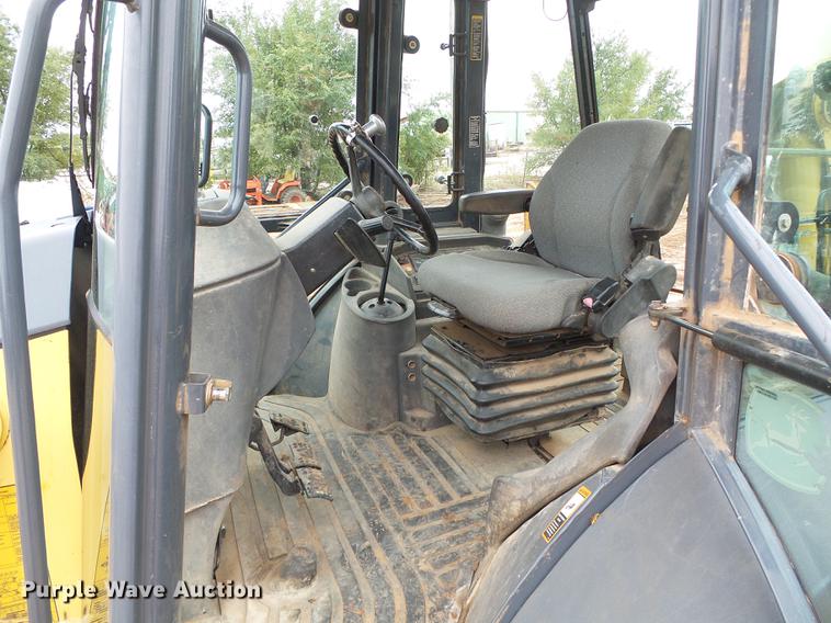 image for item DF2801 2005 John Deere 310 SG backhoe