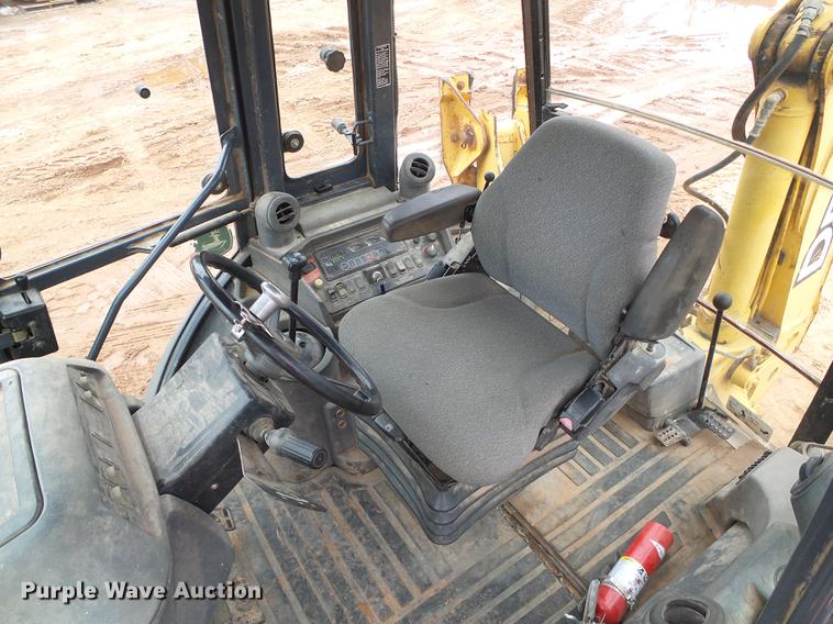 image for item DF2801 2005 John Deere 310 SG backhoe