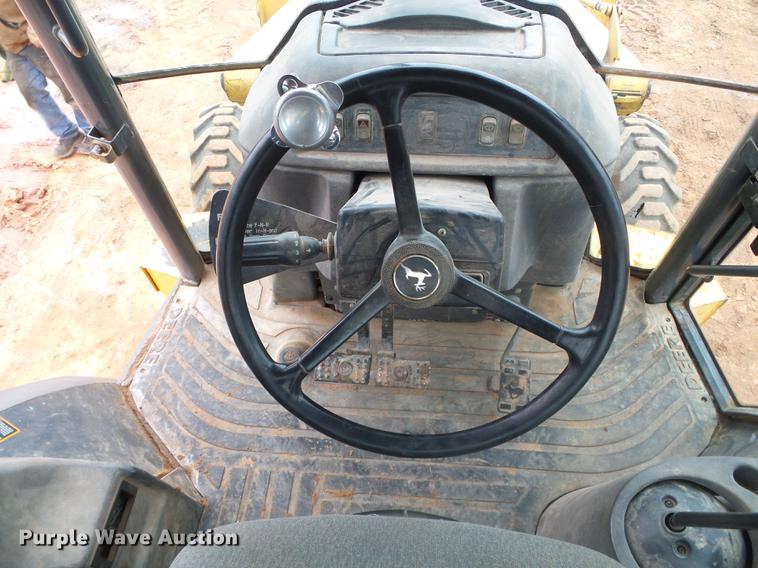 image for item DF2801 2005 John Deere 310 SG backhoe