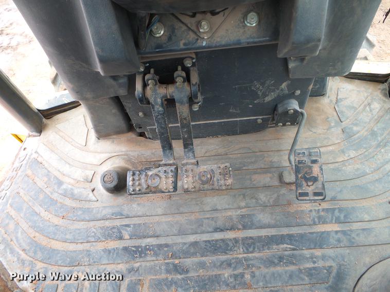 image for item DF2801 2005 John Deere 310 SG backhoe