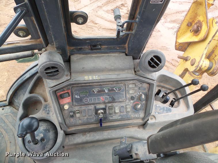 image for item DF2801 2005 John Deere 310 SG backhoe