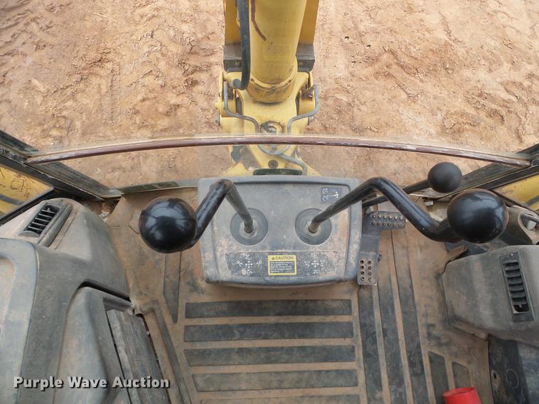 image for item DF2801 2005 John Deere 310 SG backhoe