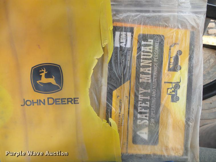 image for item DF2801 2005 John Deere 310 SG backhoe