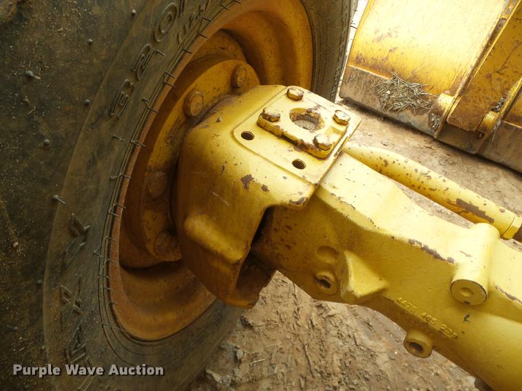 image for item DF2801 2005 John Deere 310 SG backhoe