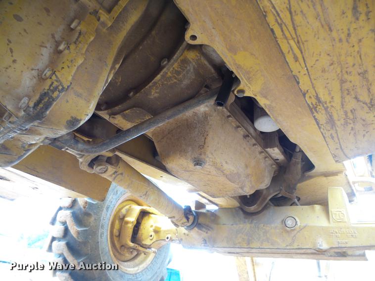 image for item DF2801 2005 John Deere 310 SG backhoe