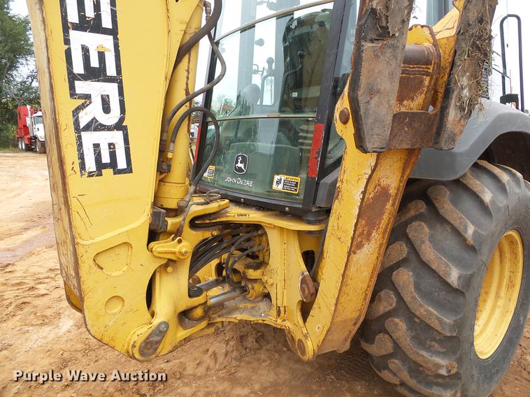 image for item DF2801 2005 John Deere 310 SG backhoe