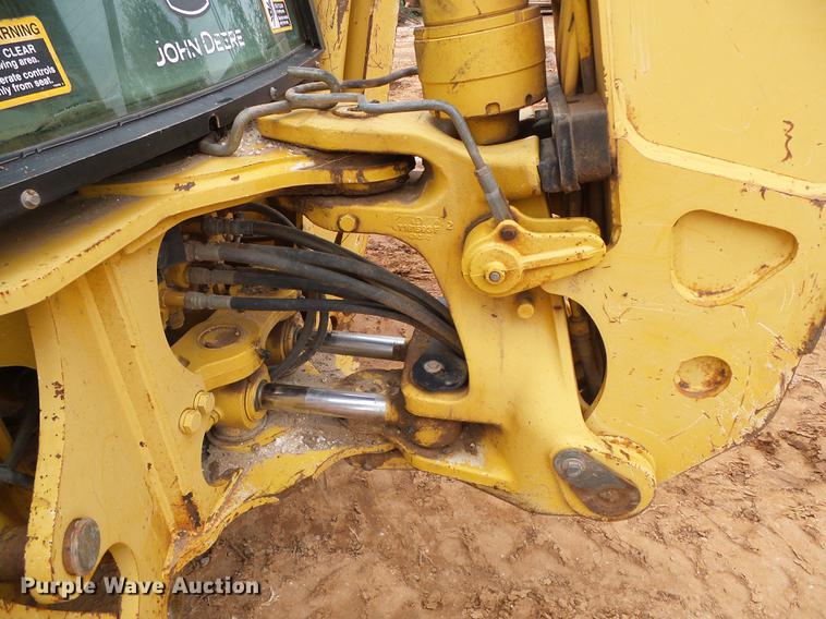 image for item DF2801 2005 John Deere 310 SG backhoe