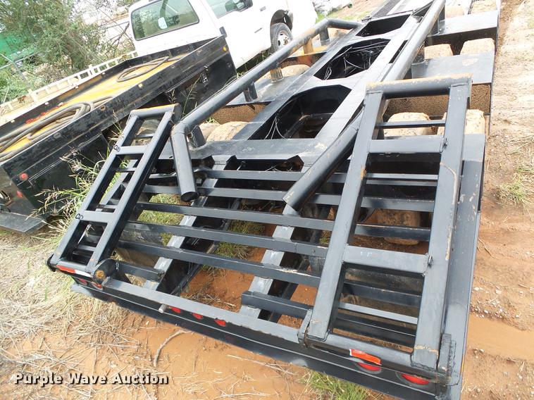 image for item DF2802 1988 Trail King TS80MG-483 low boy equipment trailer