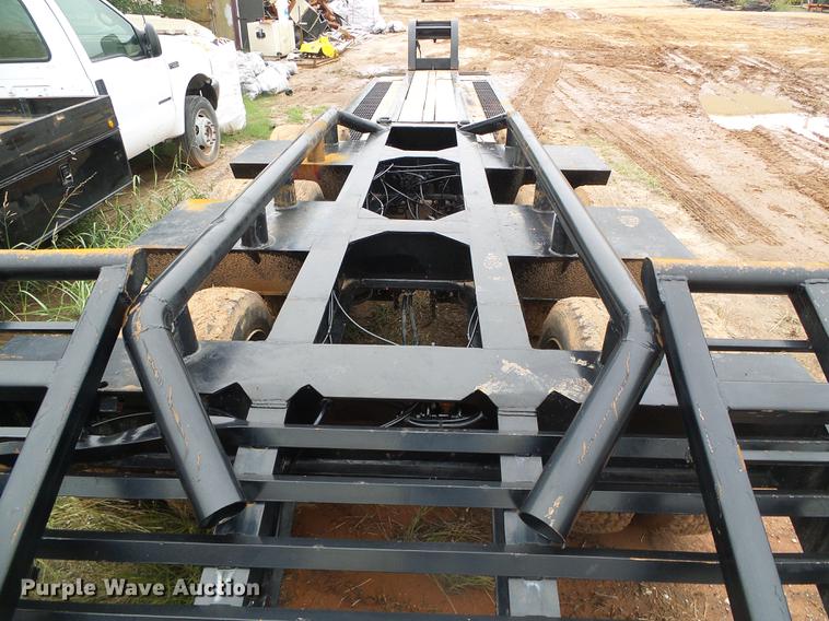 image for item DF2802 1988 Trail King TS80MG-483 low boy equipment trailer