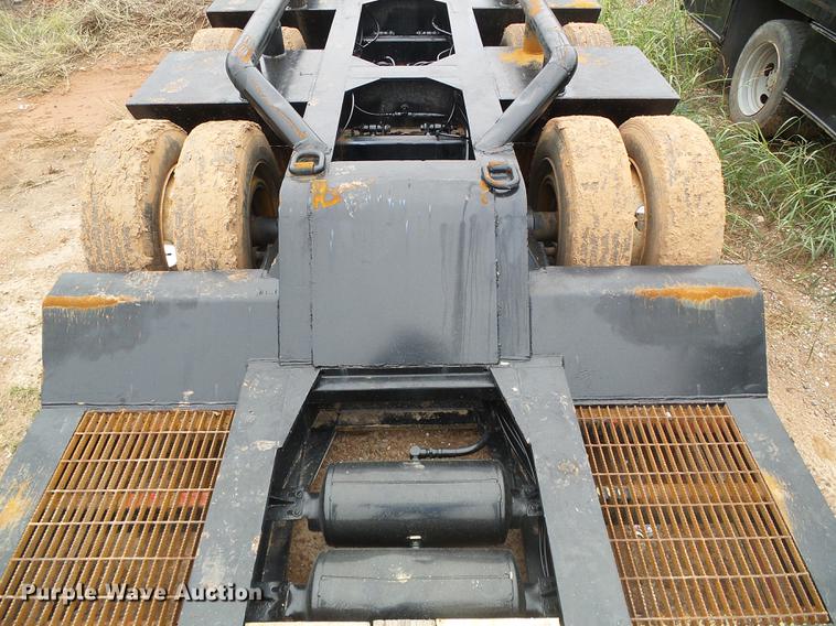 image for item DF2802 1988 Trail King TS80MG-483 low boy equipment trailer