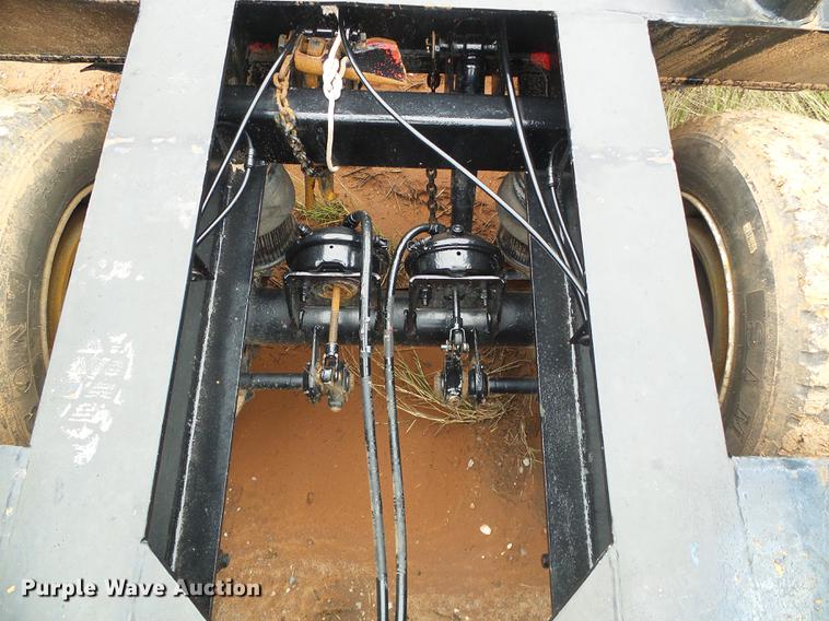 image for item DF2802 1988 Trail King TS80MG-483 low boy equipment trailer