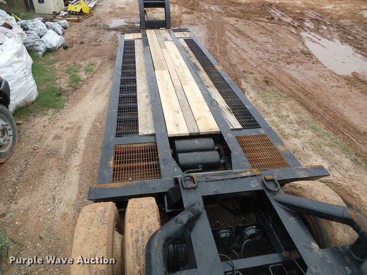 image for item DF2802 1988 Trail King TS80MG-483 low boy equipment trailer