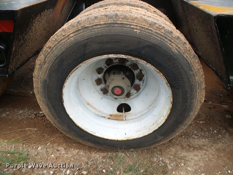 image for item DF2802 1988 Trail King TS80MG-483 low boy equipment trailer